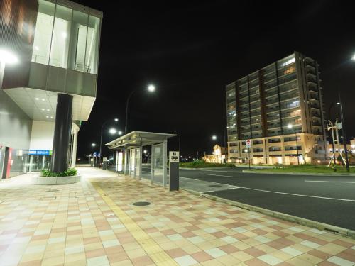 夜の袖ケ浦駅北口