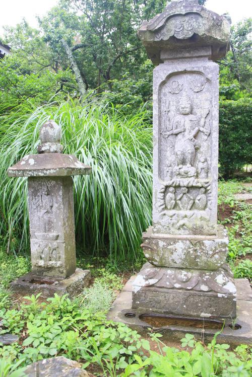 光福寺の庚申塔の写真