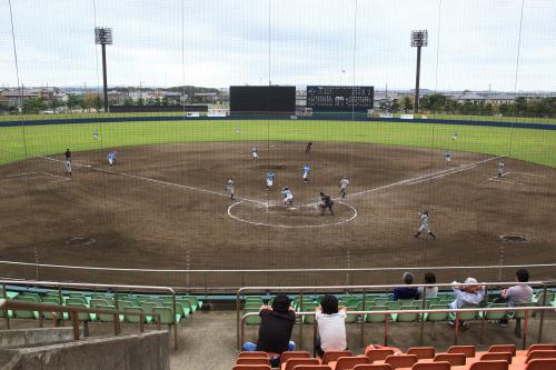 「女子硬式野球大会開催」の写真