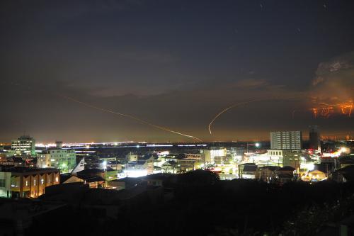 台風15号による停電とカミナリの写真