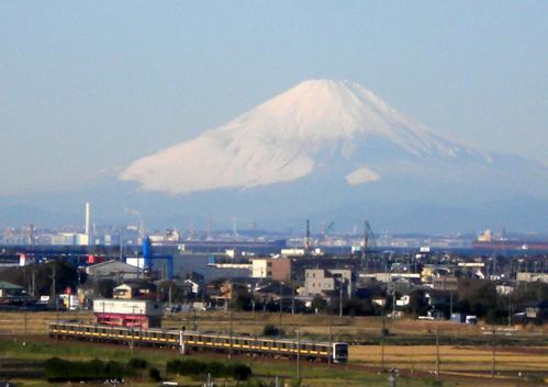 冠雪の富士山の写真