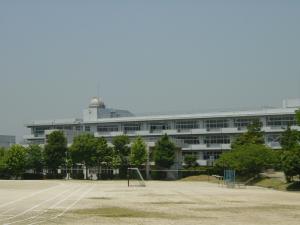 長浦中学校