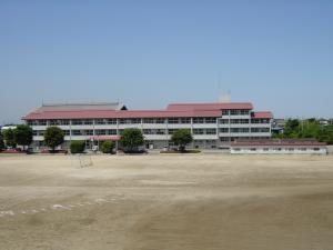 蔵波中学校