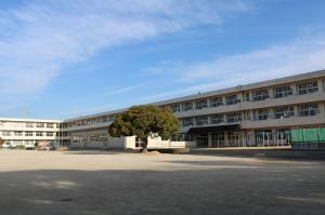 蔵波小学校