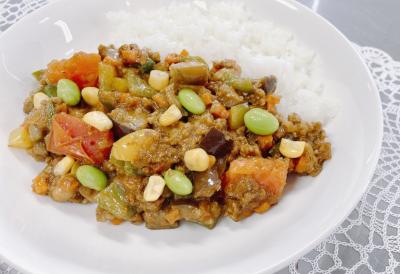 夏野菜のキーマカレー