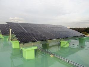 蔵波小学校増築校舎　太陽光発電設備