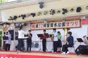 平川中学校の吹奏楽演奏