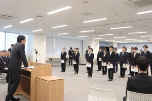辞令交付式の写真