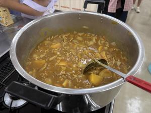 出来上がったカレーの写真