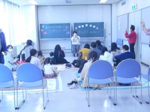 おはなし会の様子
