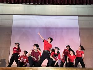 姉崎高校ダンス部の紹介写真2