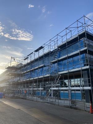 増築中の昭和中学校