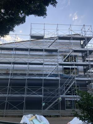 増築中の昭和中学校