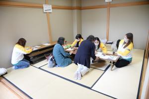 明治安田生命による健康チェックをしている写真