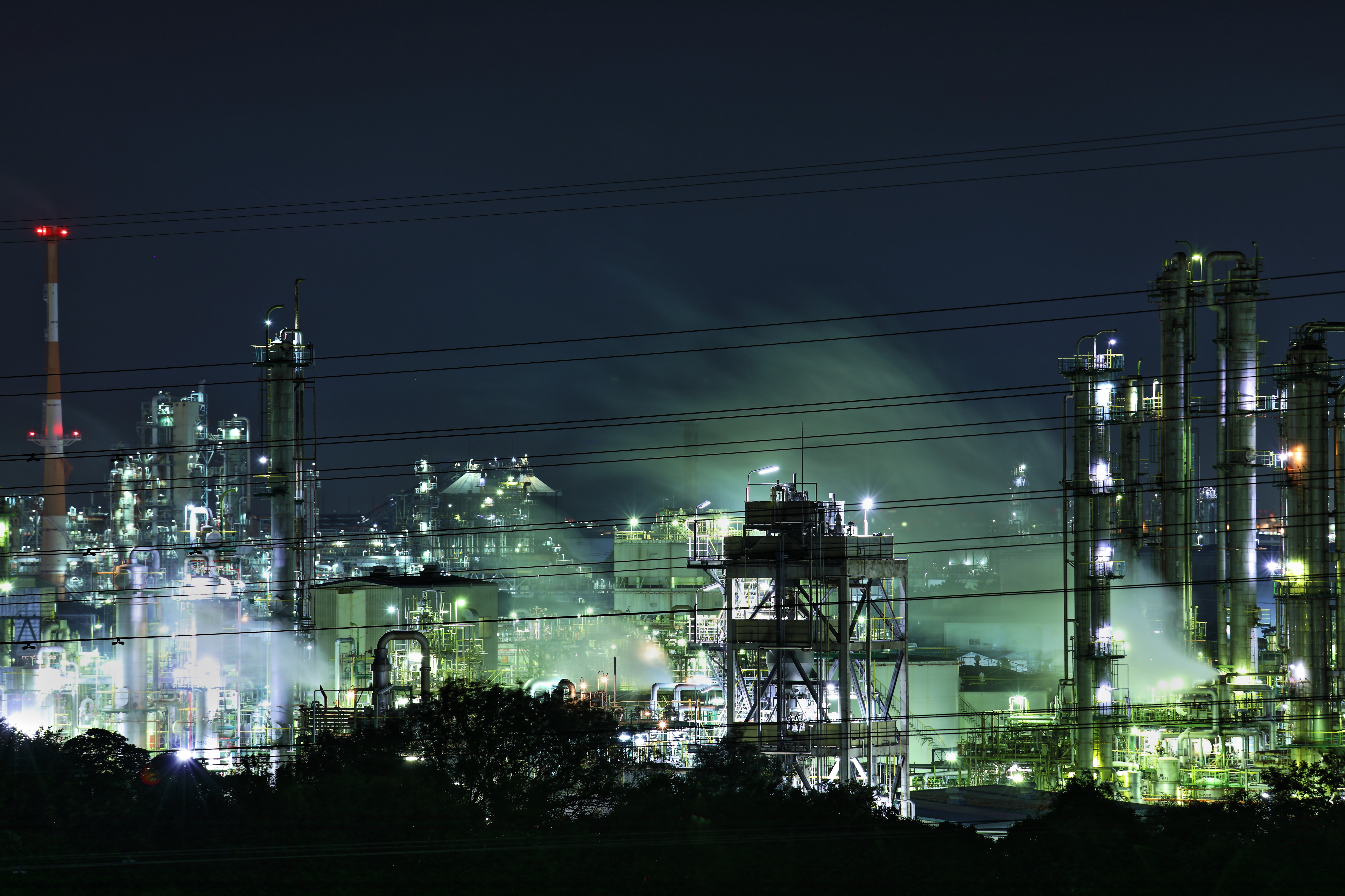 躍動するエネルギーが夜を彩る、袖ケ浦