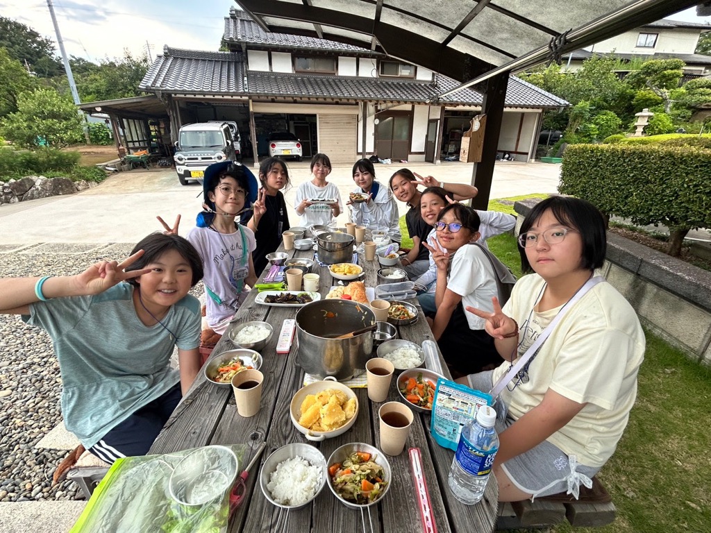 夕食中