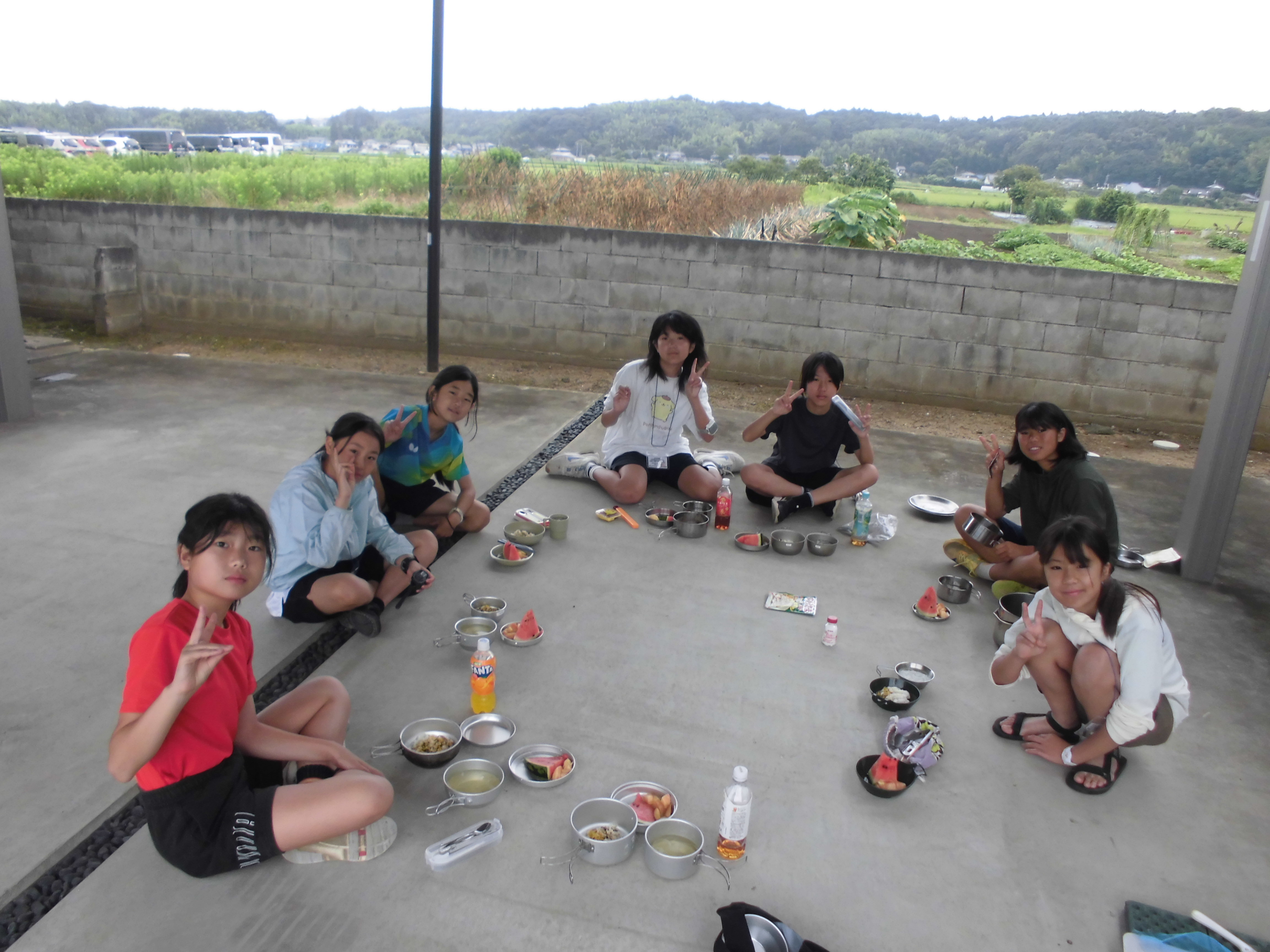 食事中