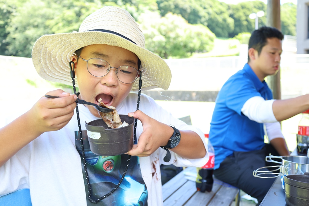 食事中