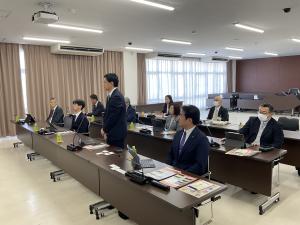 視察の様子の写真