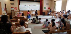 英語でおはなし会！の様子